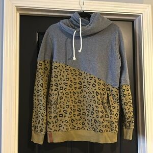 Two toned double hooded sweatshirt, leopard green and grey